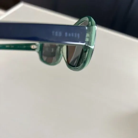 Ted Baker Sunglasses JACY B425 Navy Frame Unisex Eye Wear 57[]16 130 Read‎ Desc - Picture 5 of 9